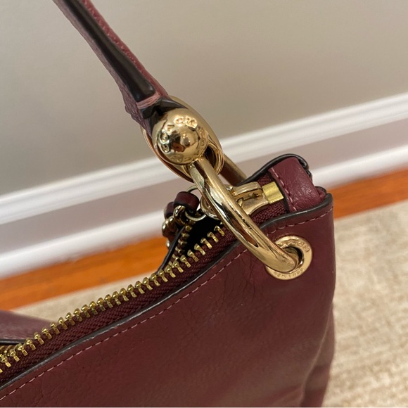 Coach Mia shoulder bag Dark Berry pebbled Leather with Gold hardware - Picture 4 of 9